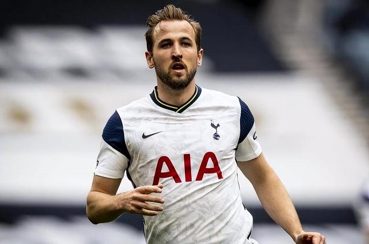 西媒:皇马计划调整伯纳乌更衣室&低层看台,10月举办NFL比赛.