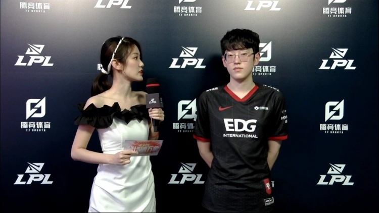 元的合同时 元的合同时