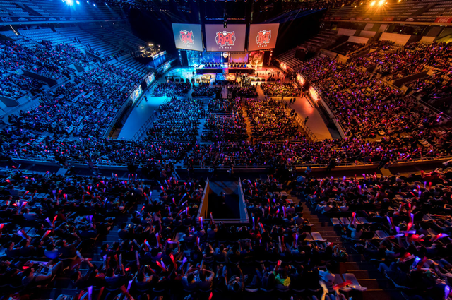 乔丹·普尔在对阵篮网的比赛中创造历史性记录.