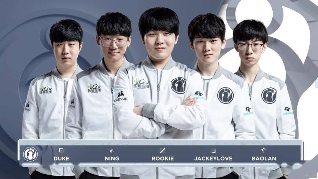 意天空：卡拉布里亚在意大利杯中左脚踝扭伤.